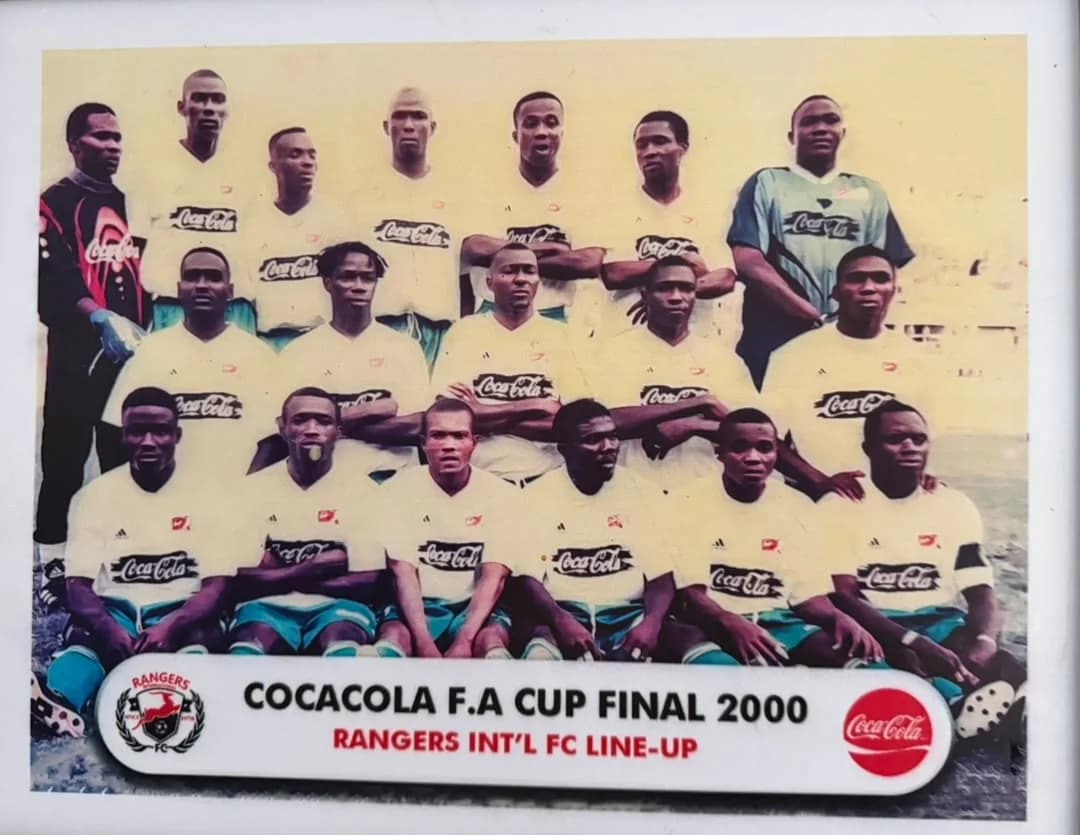 The Rangers line-up for the 2000 FA Cup final in white Coca-Cola shirts and green shorts.